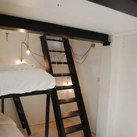 Agreable 35M2 Proche De Montmartre * Parigi